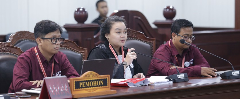 Uji Materiil di MK: Dosen Desak Kepastian Hukum Penghasilan Layak