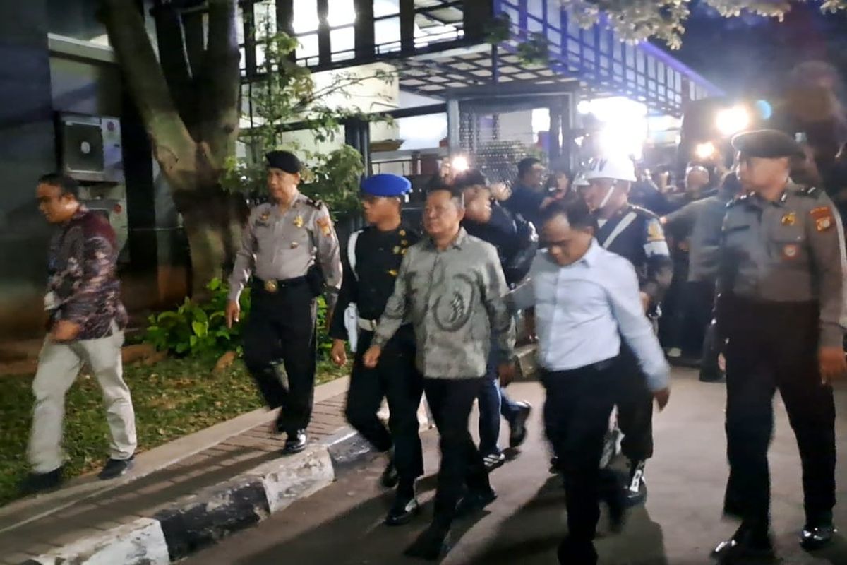 Resmi Ditahan di Rutan KPK, Penampilan Eks Jampidsus Febrie Adriansyah Tanpa Rompi dan Borgol Tuai Sorotan