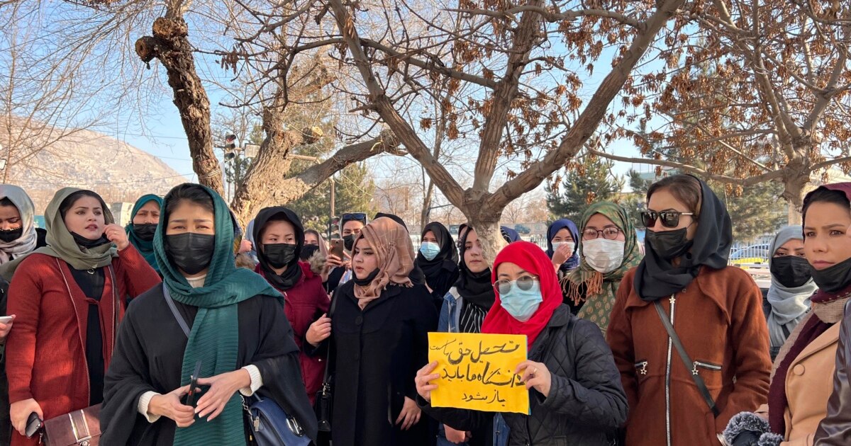 Dihapus dari Ruang Publik: Jejak Hukum di Balik Larangan Taliban terhadap Perempuan Afghanistan
